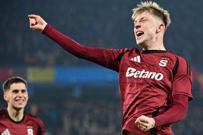 Sparta má nového šéfa obrany. Ševínský vytlačil Panáka, pomohl i pohovor s Priskem Sparta má nového šéfa obrany. Ševínský vytlačil Panáka, pomohl i pohovor s Priskem