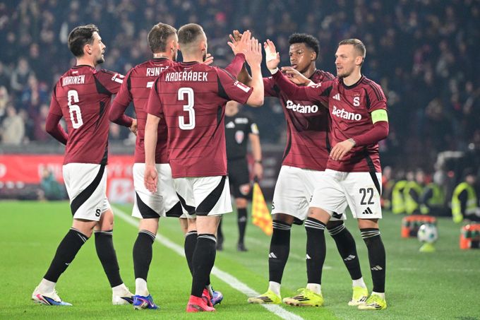 ONLINE: Sparta - Baník 3:1. Vydra poslal Letenské do dvoubrankového náskoku ONLINE: Sparta - Baník 3:1. Vydra poslal Letenské do dvoubrankového náskoku