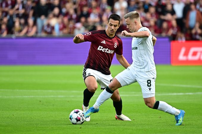 Expert Hubník: Slavia je v laufu, Sparta už musela. Karabec, Sochůrek i Macek do reprezentace Expert Hubník: Slavia je v laufu, Sparta už musela. Karabec, Sochůrek i Macek do reprezentace
