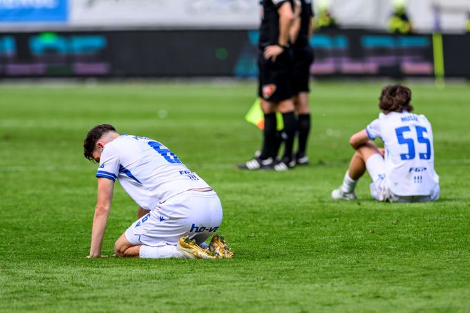 SESTŘIHY: Teplice - Baník 2:1. Ostravu čeká při nejlepším baráž, Slovácko vyhrálo na Dukle SESTŘIHY: Teplice - Baník 2:1. Ostravu čeká při nejlepším baráž, Slovácko vyhrálo na Dukle