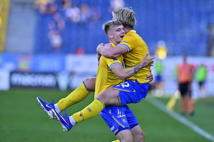 SESTŘIHY: Plzeňská divočina v Teplicích, Liberec vyhrál v Brně. Zlín - Bohemians 0:2 SESTŘIHY: Plzeňská divočina v Teplicích, Liberec vyhrál v Brně. Zlín - Bohemians 0:2