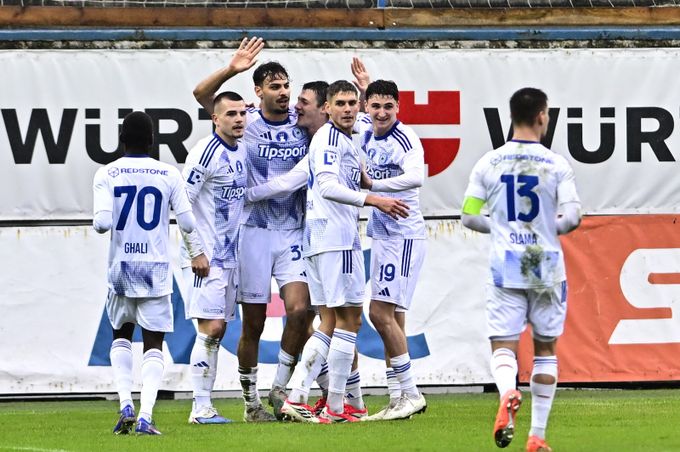 ONLINE: Olomouc - Bohemians 1:0. Šturm posílá Sigmu do vedení. Karviná popáté v řadě padla ONLINE: Olomouc - Bohemians 1:0. Šturm posílá Sigmu do vedení. Karviná popáté v řadě padla