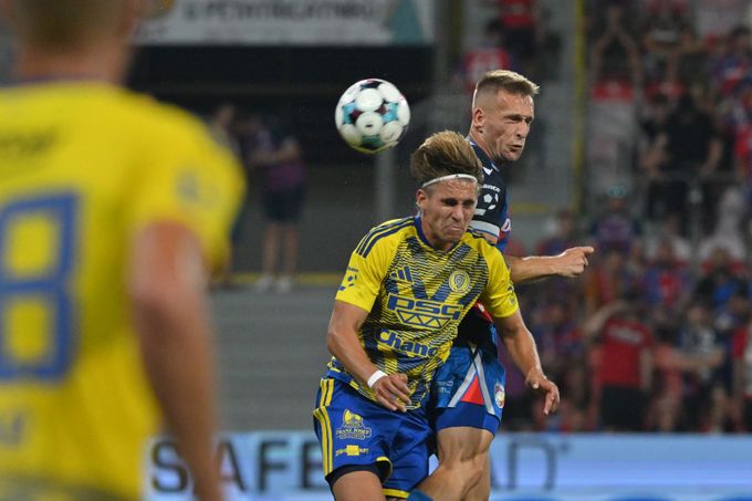 Grygera: slavné jméno je zpět. Syn legendy zapsal první start v lize, málem i skóroval Grygera: slavné jméno je zpět. Syn legendy zapsal první start v lize, málem i skóroval