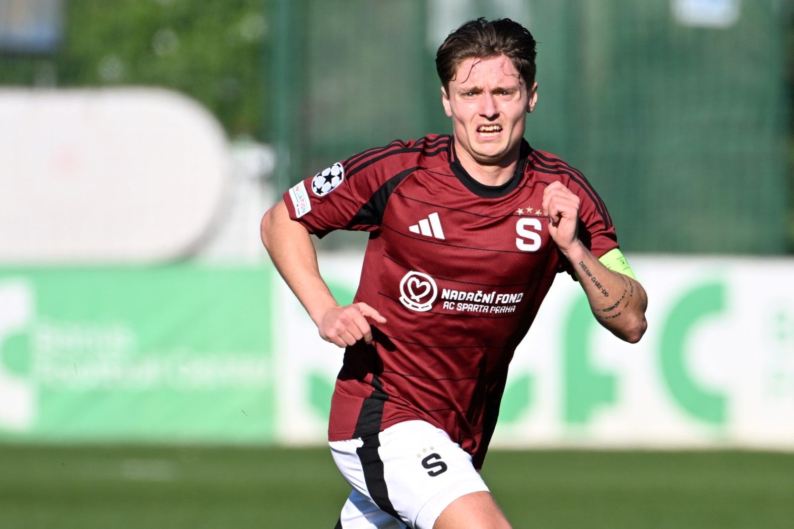 Magnus Kofod Andersen během přípravného utkání Sparty proti Bodö/Glimt Magnus Kofod Andersen během přípravného utkání Sparty proti Bodö/Glimt