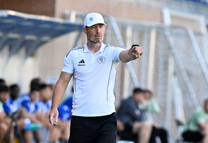 Zlín: Tři kola, nula bodů. Nemělo to šťávu, věděl kouč Červenka. Veselý dostal dárek Zlín: Tři kola, nula bodů. Nemělo to šťávu, věděl kouč Červenka. Veselý dostal dárek
