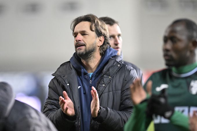 Karviná zase frčí, facka pomohla. Reakce týmu byla skvělá, chválí Jarolím Karviná zase frčí, facka pomohla. Reakce týmu byla skvělá, chválí Jarolím