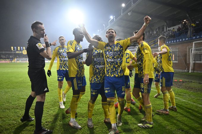 Zlín - Olomouc 5:0. Další blamáž Sigmy, hattrickem ji srazil mladík Petruta Zlín - Olomouc 5:0. Další blamáž Sigmy, hattrickem ji srazil mladík Petruta