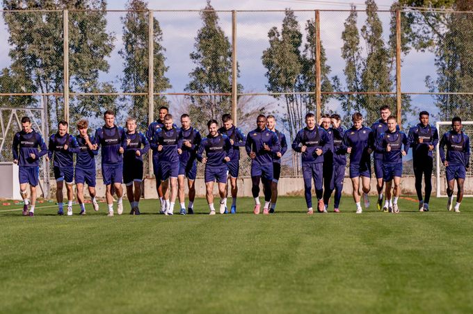 Nedohráno! Potyčky ukončily v Turecku duel Artisu. Vyhrotil to soupeř, říká kouč Chytrý Nedohráno! Potyčky ukončily v Turecku duel Artisu. Vyhrotil to soupeř, říká kouč Chytrý