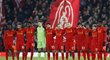 Fotbalisté Liverpoolu uctili zesnulé fotbalisty minutou ticha