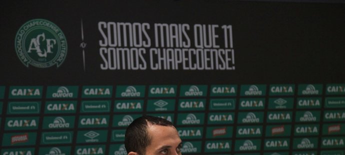 Obránce Neto, jeden z přeživších letecké tragédie Chapecoense