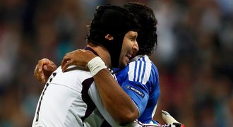 Petr Čech nám dal šanci vyhrát, chválil spoluhráče kanonýr Drogba