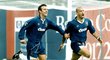 Gianluca Vialli s Craigem Burleym (vlevo) v dresu Chelsea v roce 1996