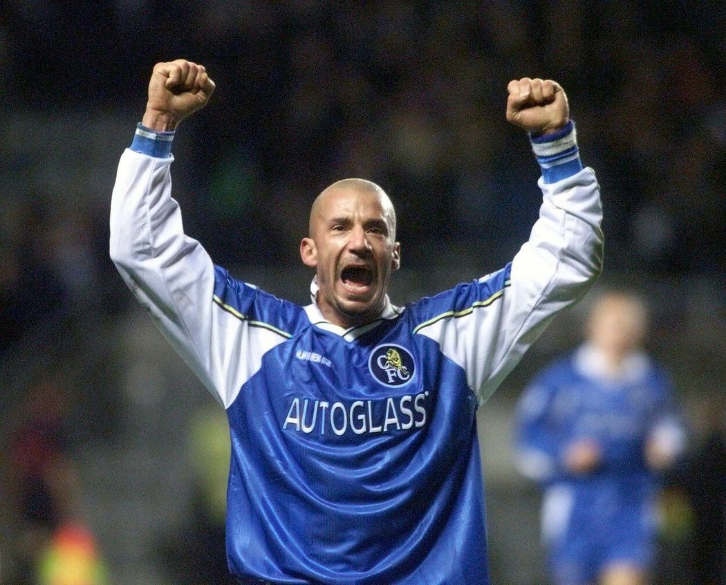 Gianluca Vialli se raduje v dresu Chelsea