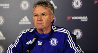 Hiddink mluví o Lize mistrů. Do Chelsea by zase rád vzal Drogbu