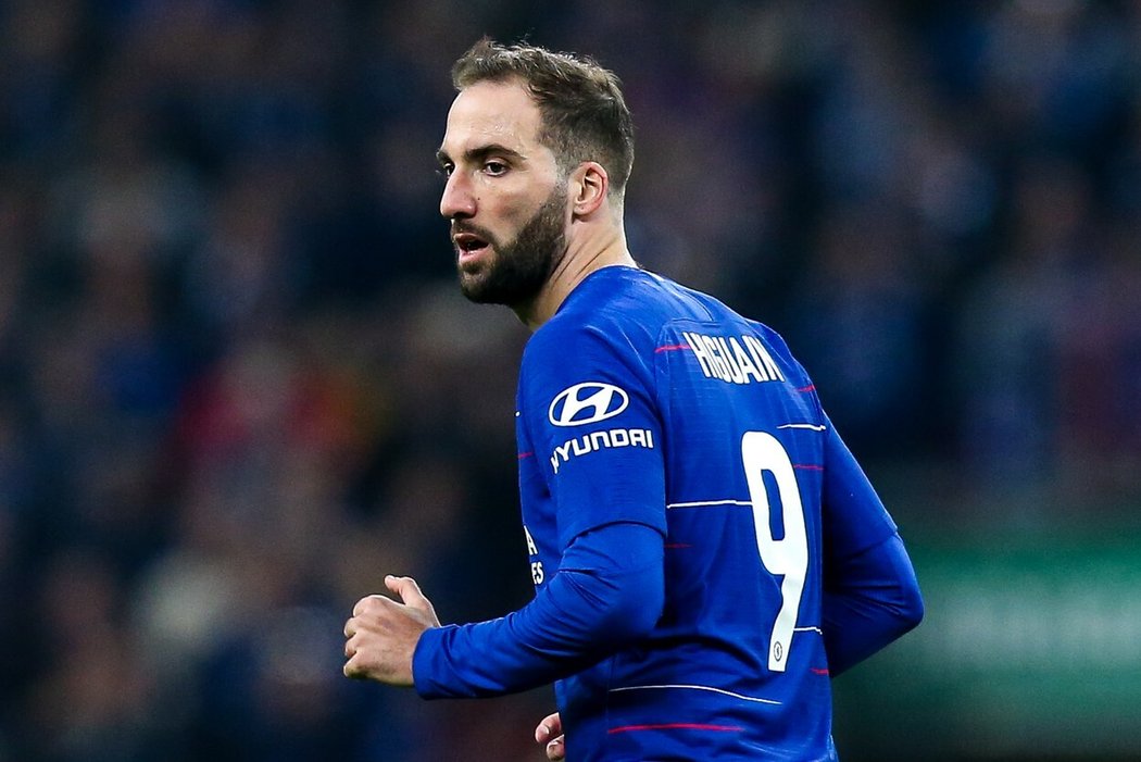 Gonzalo Higuaín v dresu Chelsea