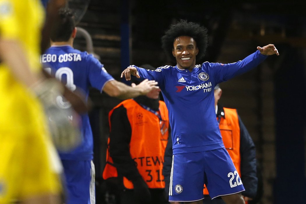 Brazilec Willian zvyšoval v utkání Ligy mistrů náskok Chelsea nad Portem na 2:0. Chelsea slavila postup do další fáze soutěže.