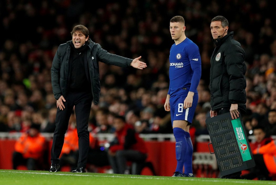 Ross Barkley v utkání s Arsenalem na hřišti vystřídal Williana