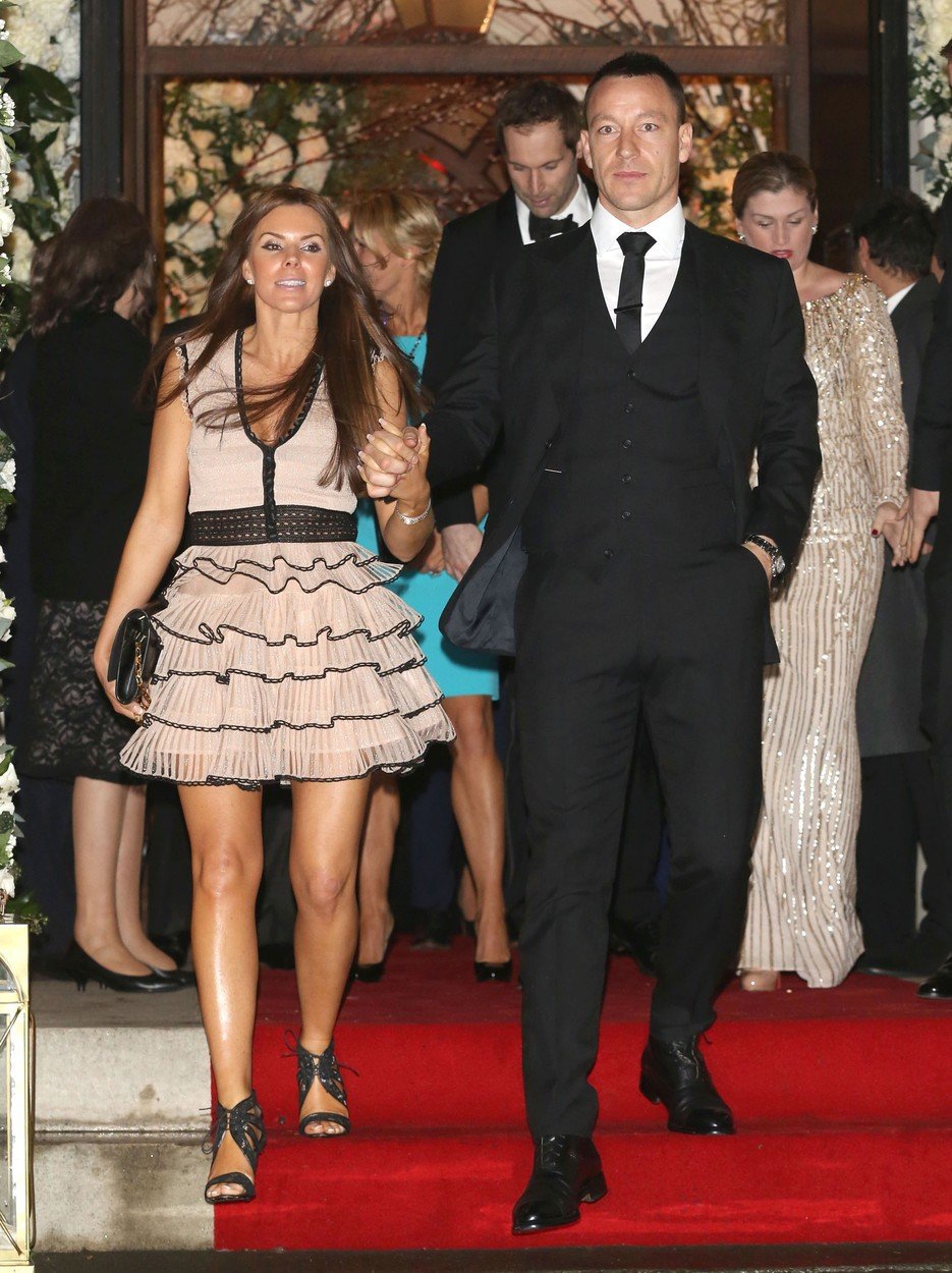 John Terry s manželkou Toni na svatbě svého kamaráda z Chelsea Franka Lamparda