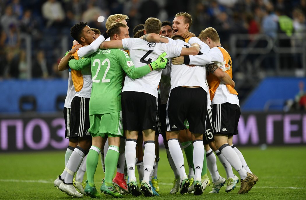 Německá radost krátce po výhře ve finále FIFA s Chile