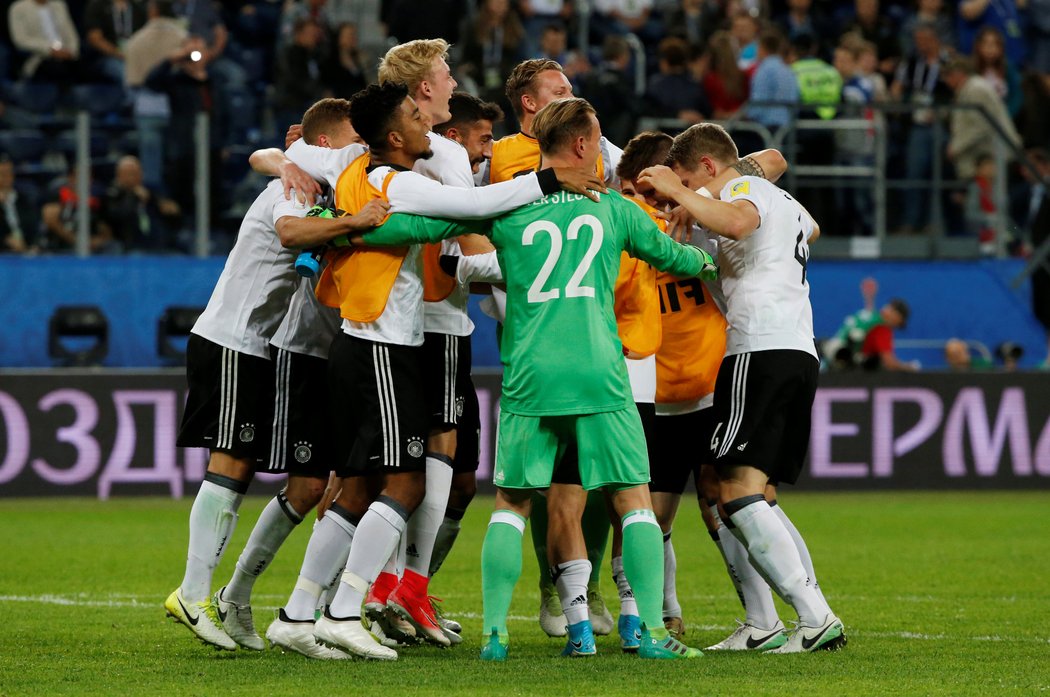 Německá radost krátce po triumfu ve finále poháru FIFA proti Chile