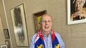 Řezník Michael Clarke, který během EURO 1996 hostil českou výpravu