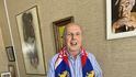 Řezník Michael Clarke, který během EURO 1996 hostil českou výpravu