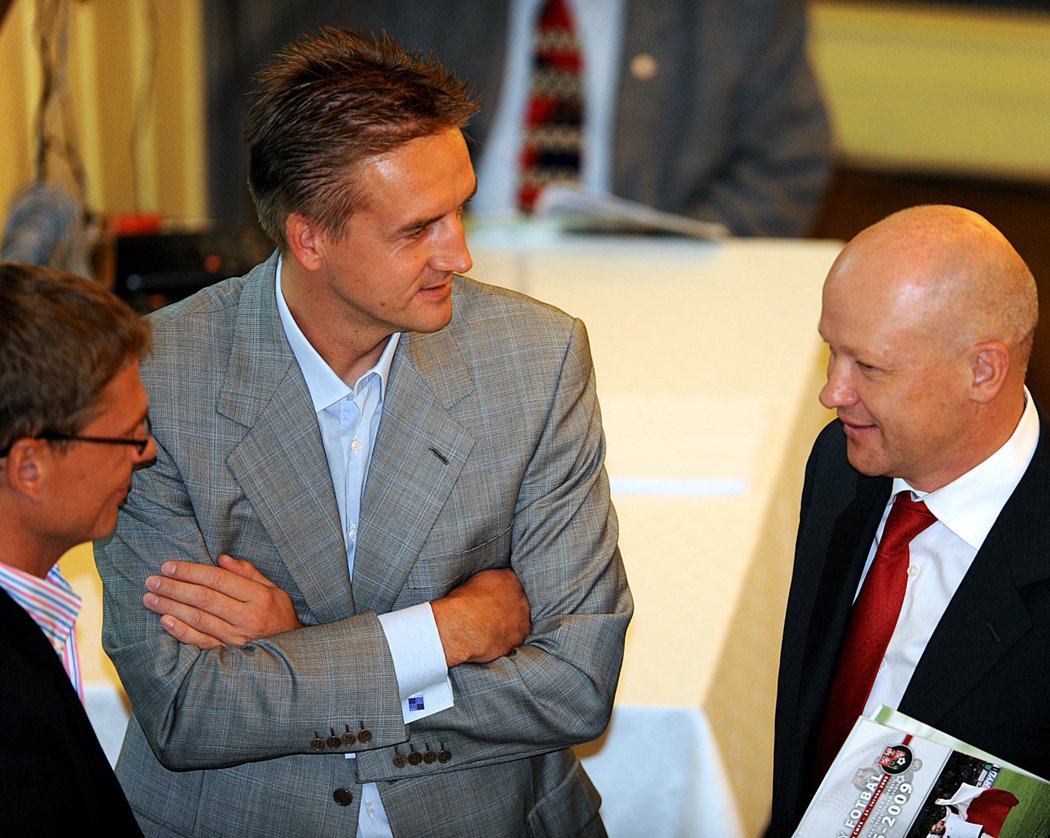Roman Pros, Tomáš Petera a favorizovaný kandidát Ivan Hašek