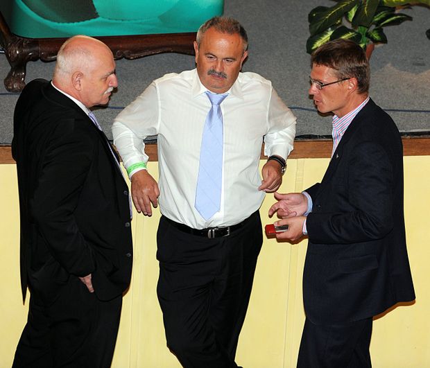 Zleva Pavel Mokrý, František Hrdlička, Roman Pros Zleva Pavel Mokrý, František Hrdlička, Roman Pros