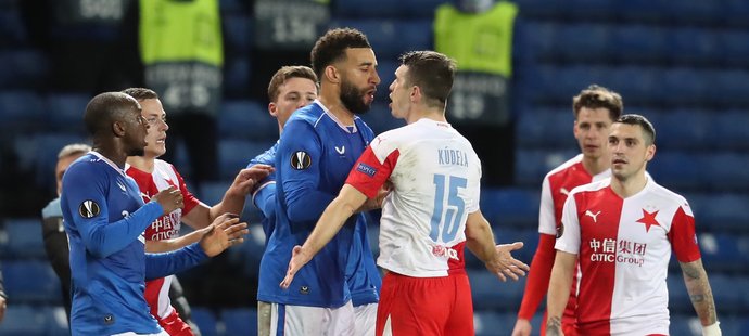 Naštvaný Connor Goldson byl jedním z těch, co se sápali na Ondřeje Kúdela