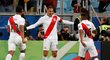 Fotbalisté Peru přehráli v semifinále mistrovství Jižní Ameriky obhájce titulu Chile (3:0) a čeká je finálový souboj s Brazílií.