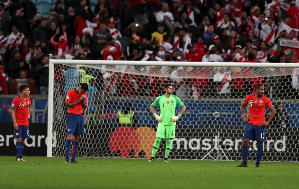 Fotbalisté Chile podlehli v semifinále Copy América Peru 0:3 a neobhájí tak titul z roku 2016