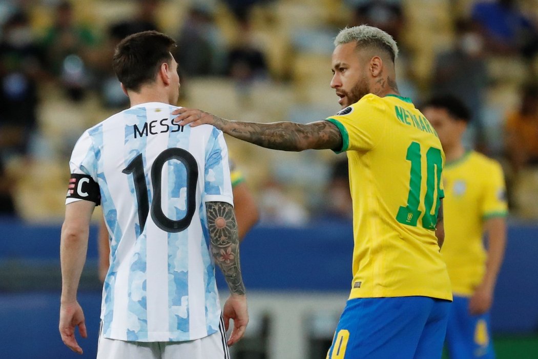 Lionel Messi a Neymar během finále Copa America