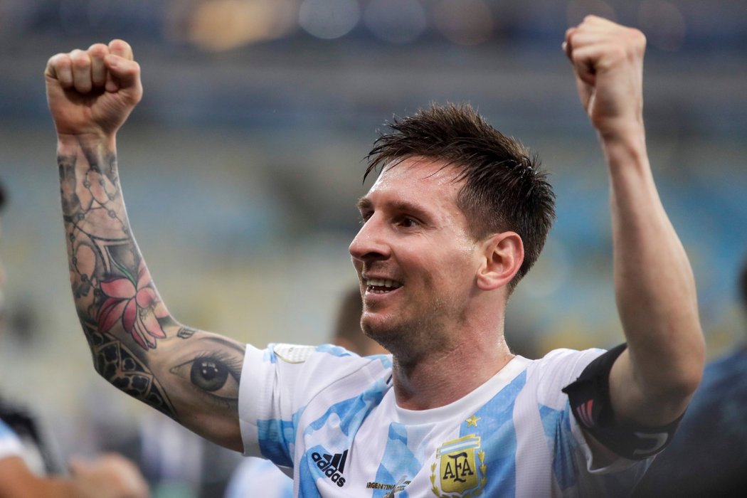 Šťastný Lionel Messi po výhře Argentiny ve finále Copy Ameriky