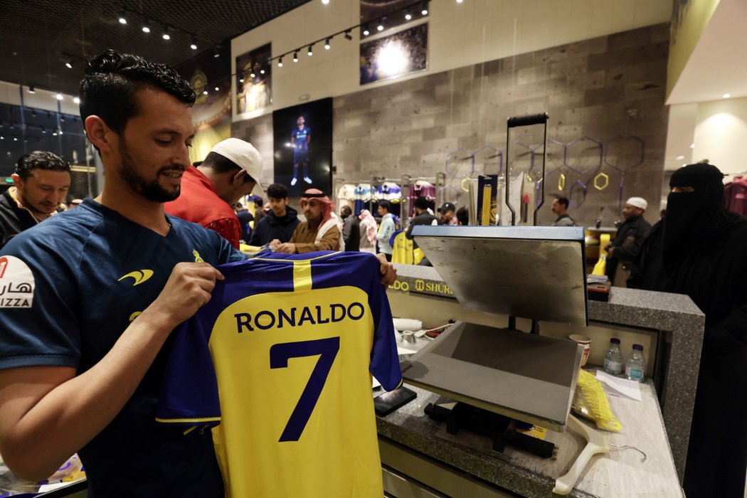 V Rijádu už propuklo Ronaldovo šílenství