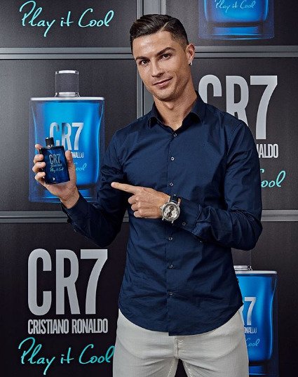 Cristiano Ronaldo rád propaguje výrobky, které nesou jeho jméno...