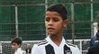 Cristiano Ronaldo junior válí za Juventus stejně jako jeho otec