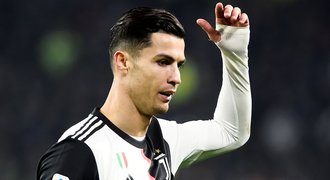 Hádky se Sarrim? Ronaldo přiznal zranění, hrál na „bramborovém poli“