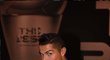 Cristiano Ronaldo s oceněním pro Hráče roku, kterého vyhlašuje FIFA.