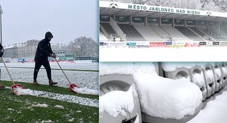 Sněžení ruší fotbal! Svědík nechápe, proč se v Olomouci hrálo