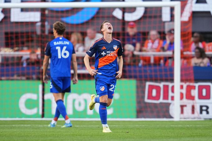 Douděra se poprvé trefil v USA. Cincinnati porazilo D.C. United, na hřišti byl i Bucha Douděra se poprvé trefil v USA. Cincinnati porazilo D.C. United, na hřišti byl i Bucha