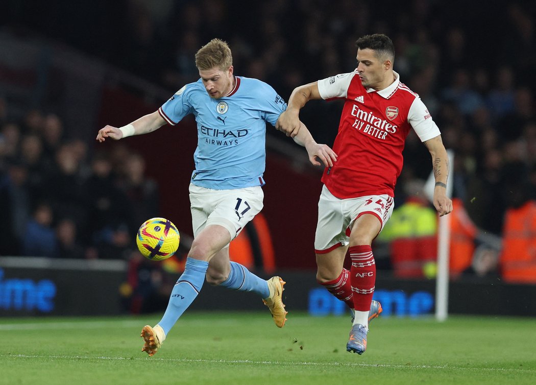 Kevin De Bruyne potrestal zmatky v obraně Arsenalu