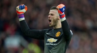 De Gea pokračuje v United. 7x vyšší plat mu vydělá 1,4 miliardy