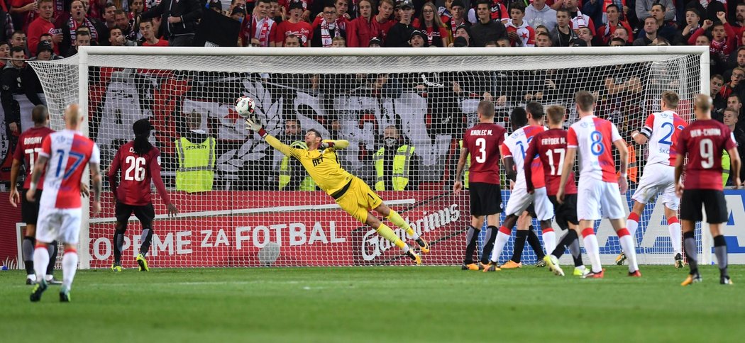 Gólový moment v pražském derby mezi Slavií a Spartou, ve kterém slavilo domácí mužstvo