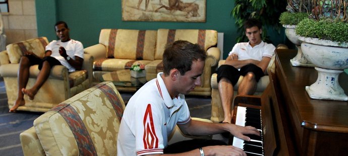 Tomáš Jablonský u klavíru