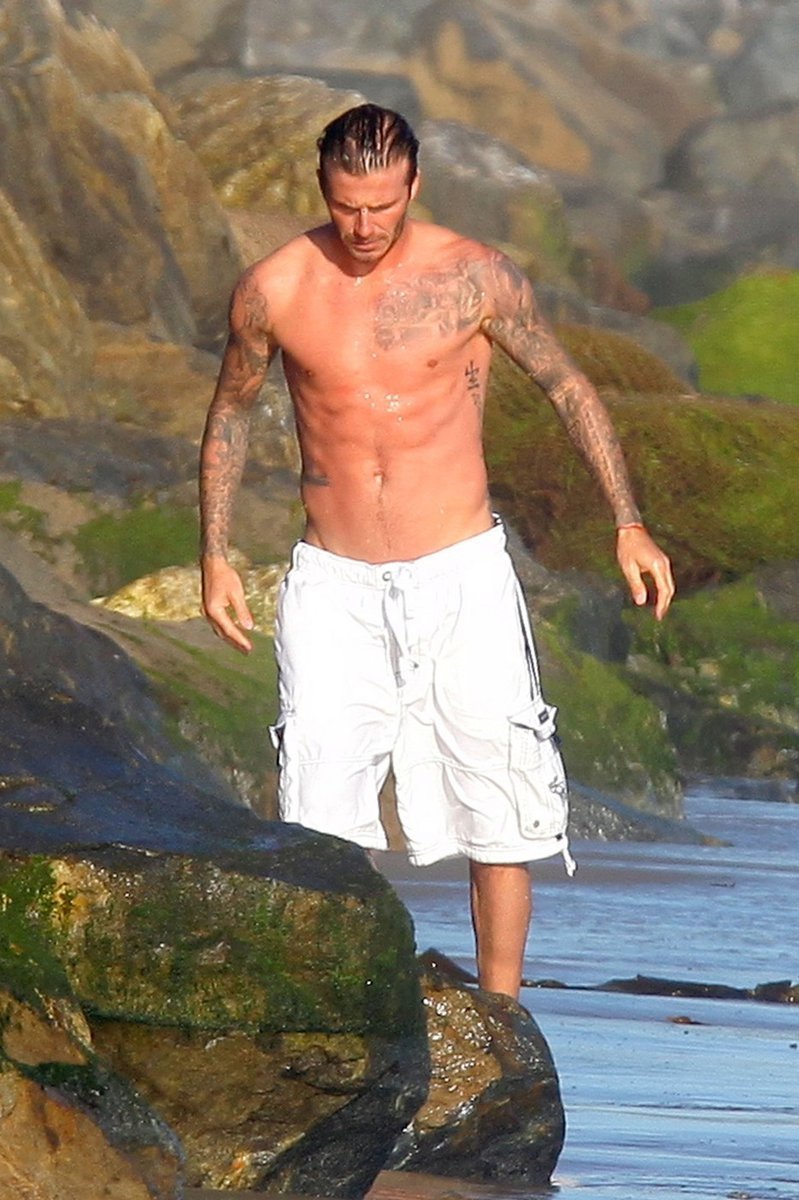 David Beckham surfuje na dovolené v Kalifornii