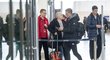 Bořek Dočkal před odletem do Číny na pražském letišti