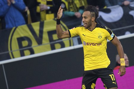 Hvězda Dortmundu Pierre-Emerick Aubameyang je velkým postrachem pro každou obranu