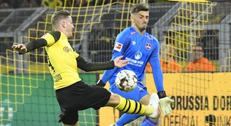 Dortmund nadělil Norimberku sedm gólů a stíhá vedoucí Bayern