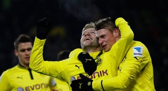 Nezastavitelný Dortmund! Po Bremách spláchl i Pekhartův Norimberk