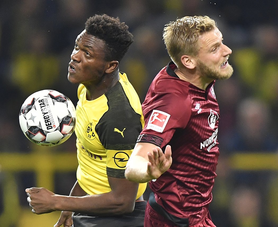 Dortmund porazil Norimberk vysoko 7:0